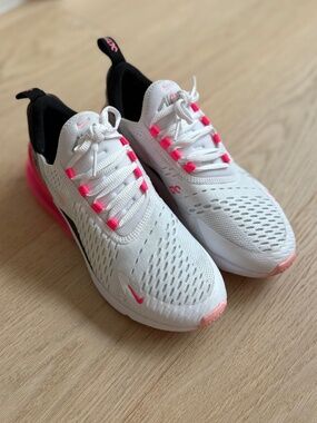 Nike Air Max 270
